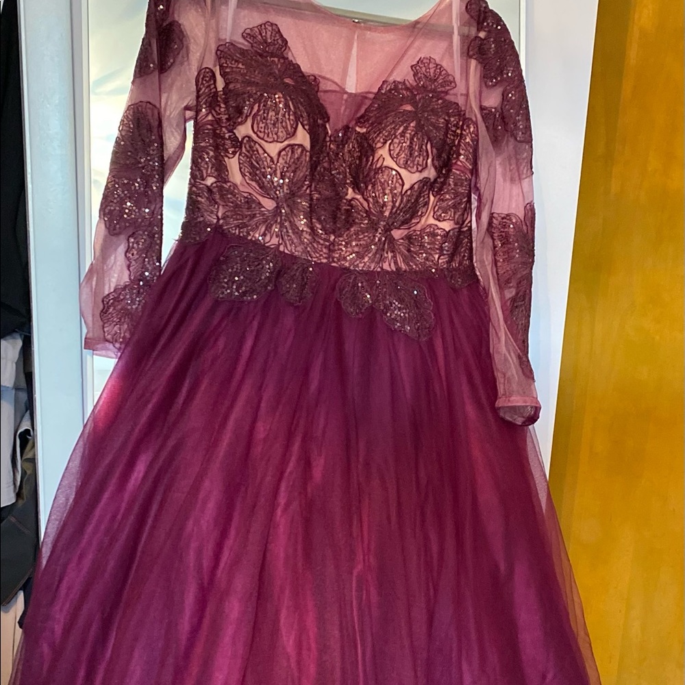 Size 16 Andrea&leo Burgundy